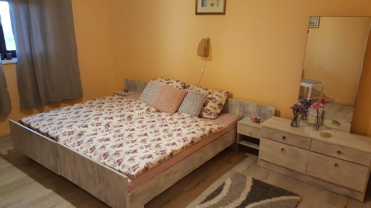 Apartment Kristina Vlašići 外观 照片