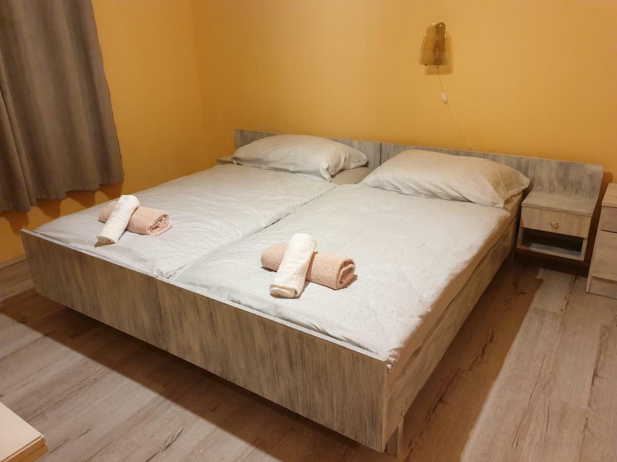 Apartment Kristina Vlašići 外观 照片